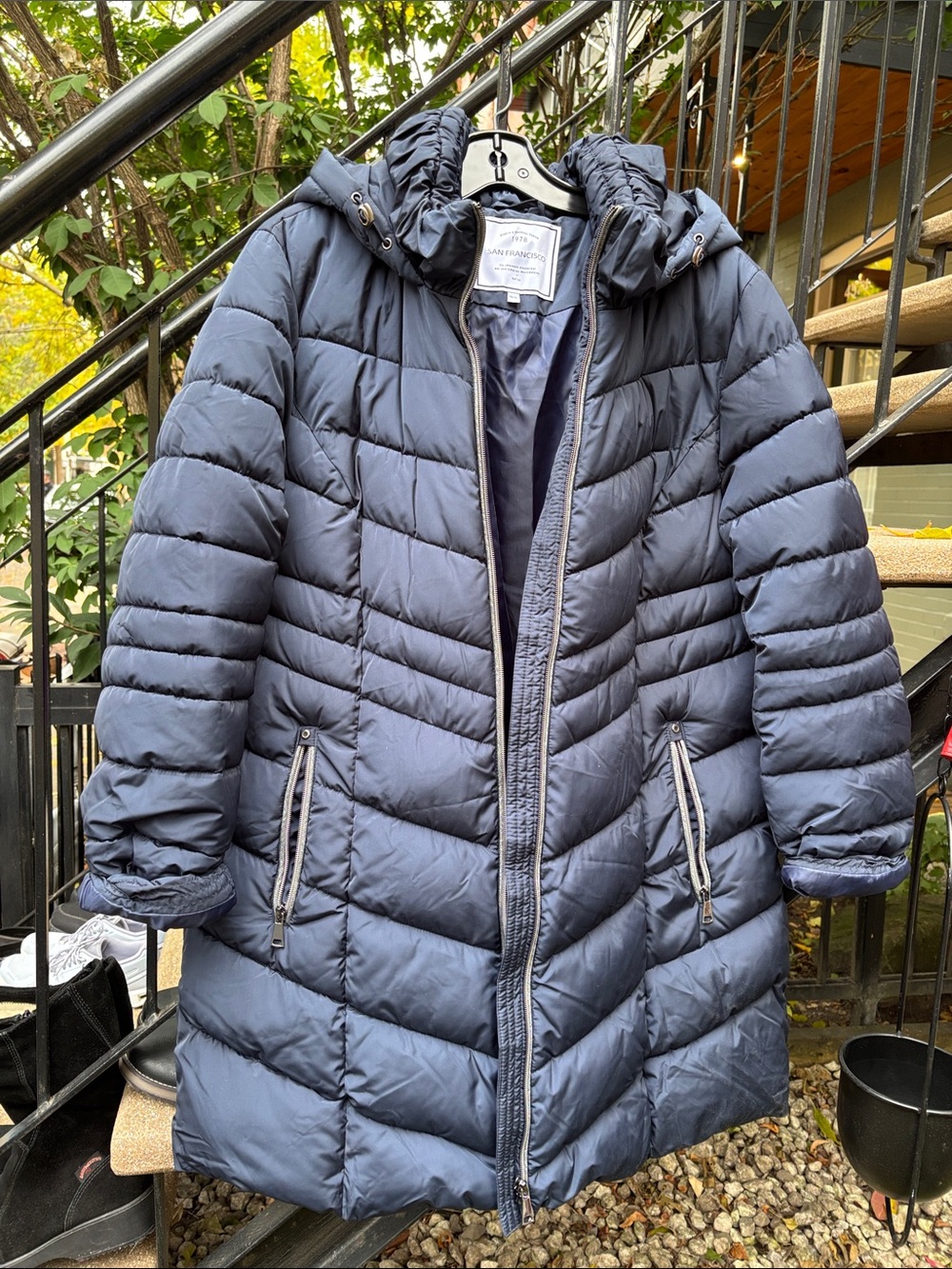 Insulated Hooded Puffer Coat in Navy